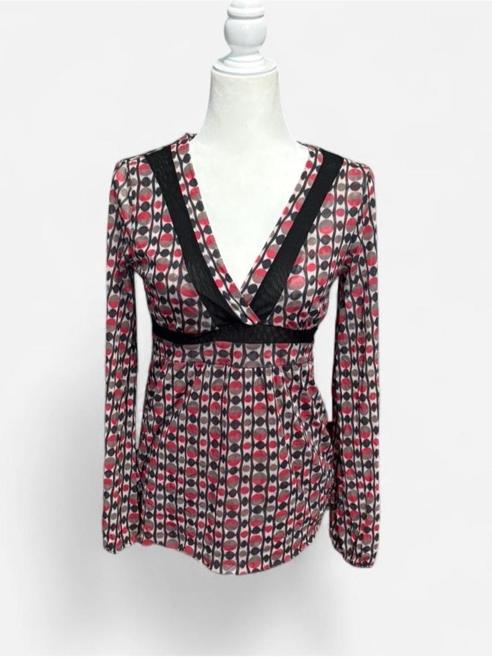 Printed V-Neck Long Sleeve Top in Red and Black